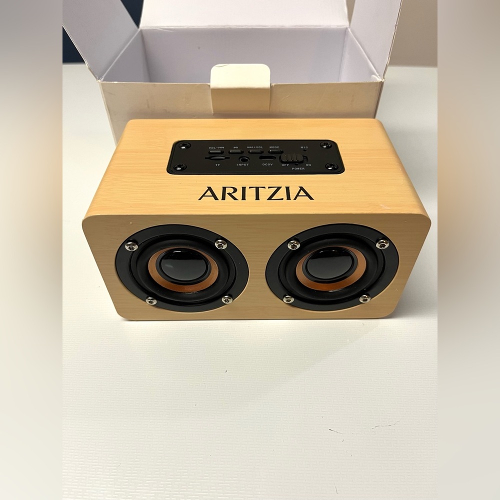 Aritzia Speaker